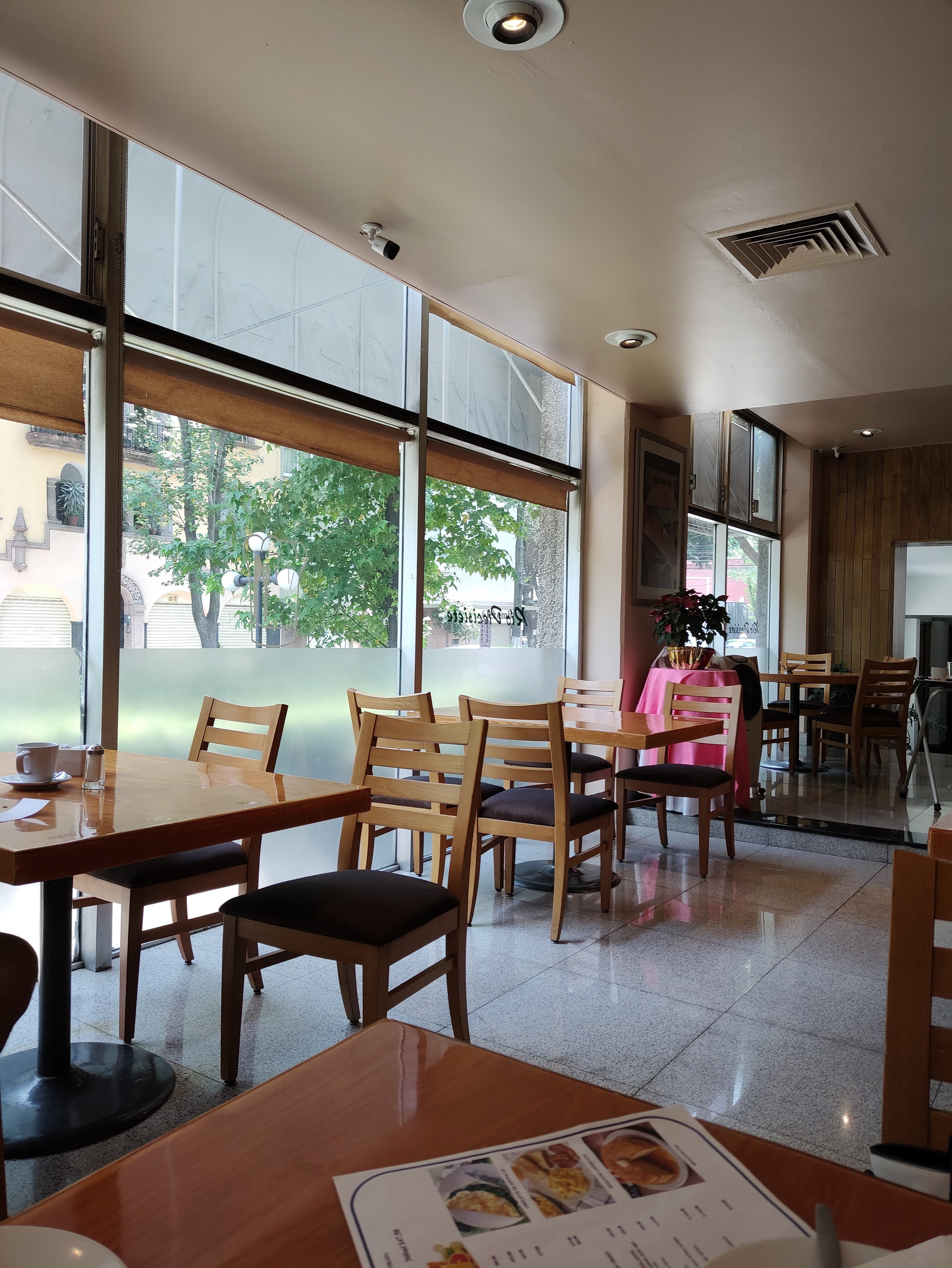 Rio Diecisiete RESTAURANTE image 10