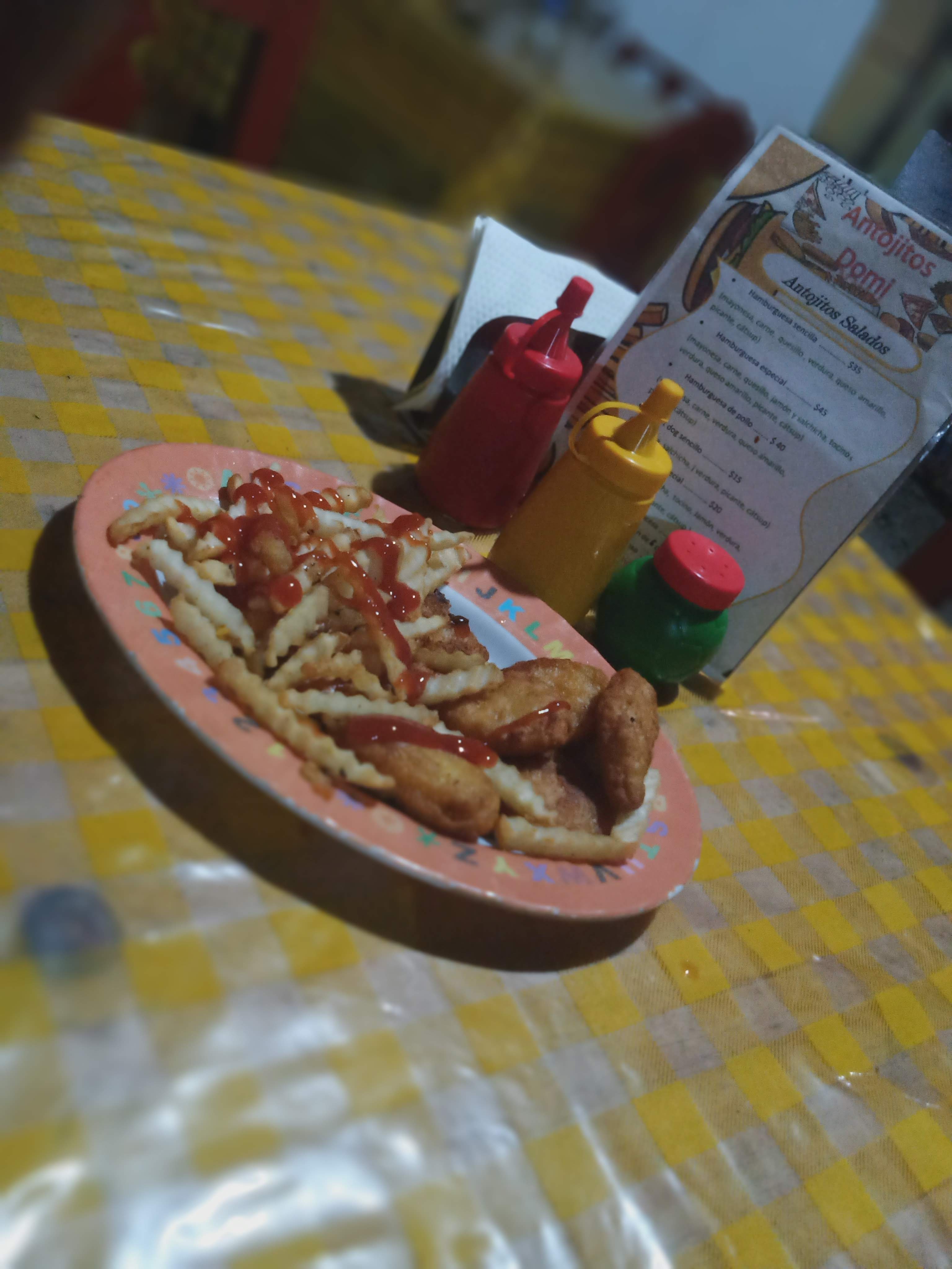 Antojitos Domi image 4