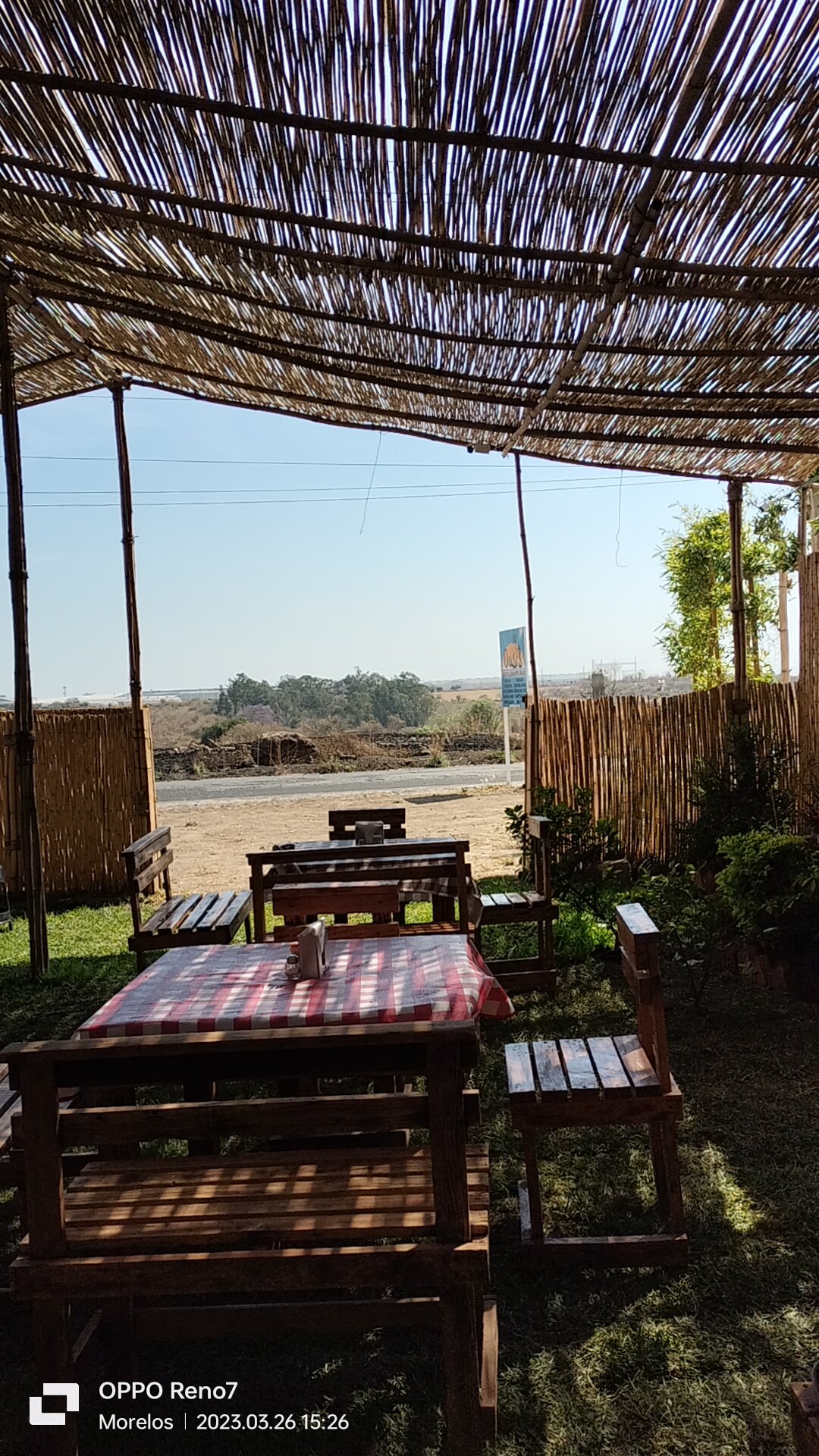 Oasis, Restaurante Bar image 1