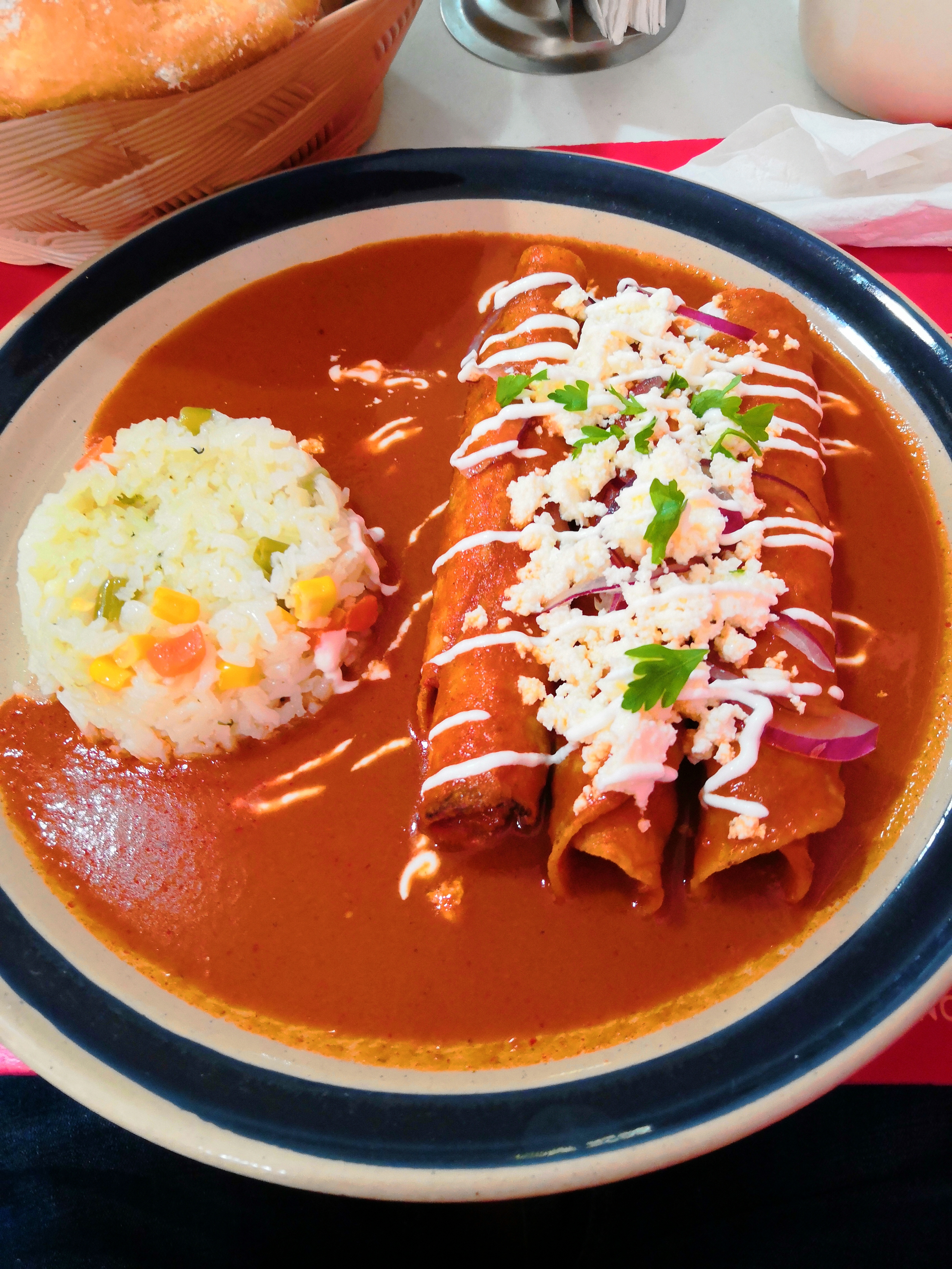 Fonda La Herencia image 8