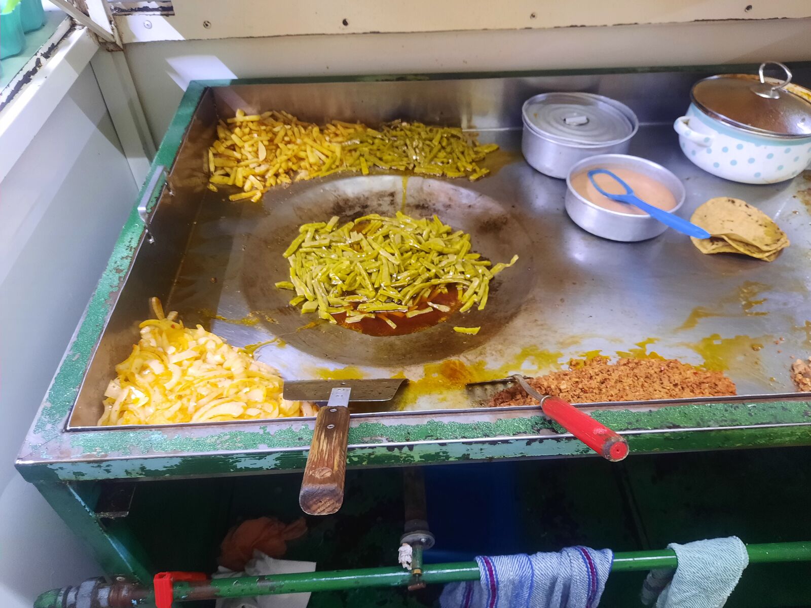 Tacos " El Güero" image 3