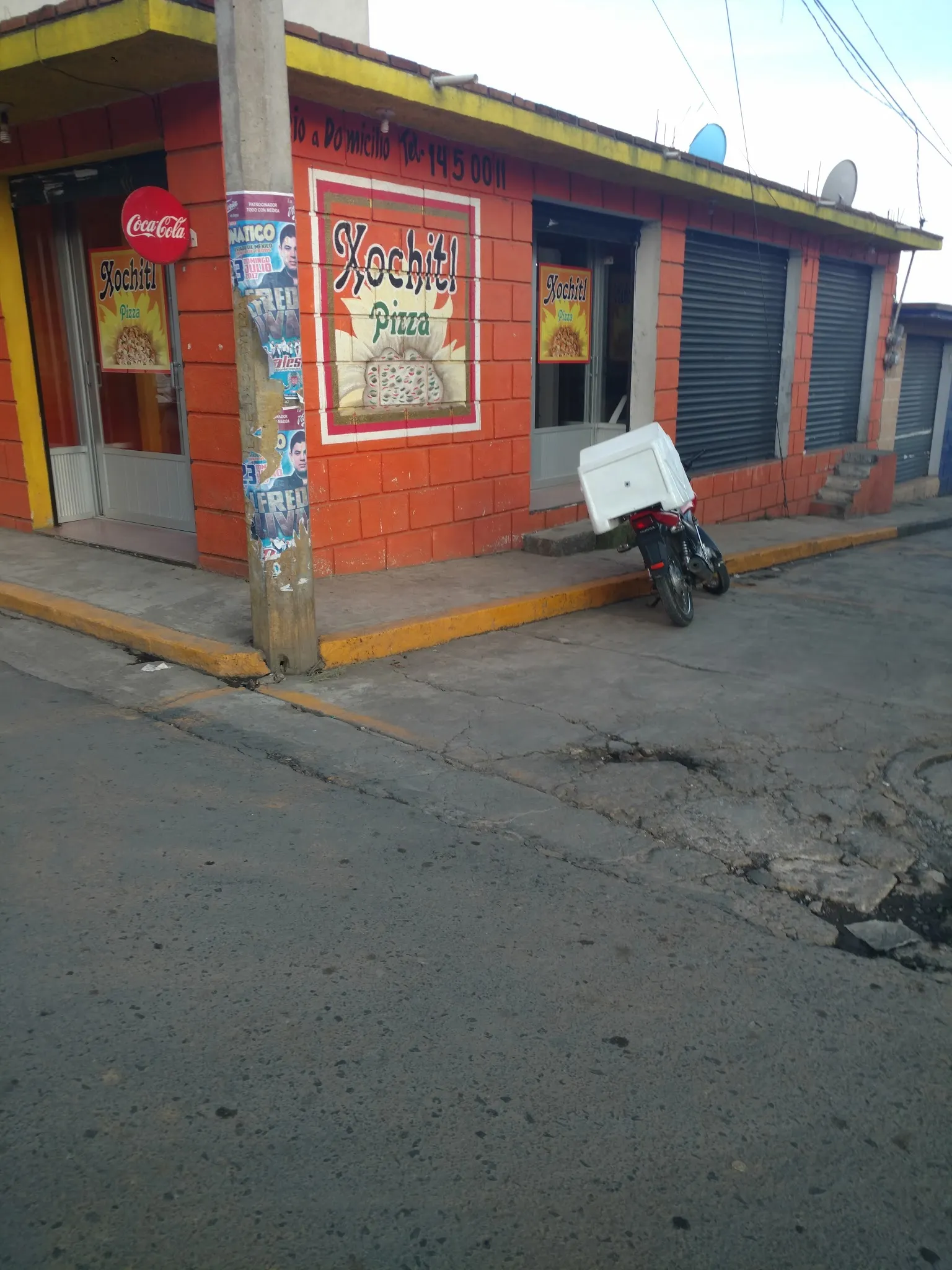 Xochitl Pizza image 6