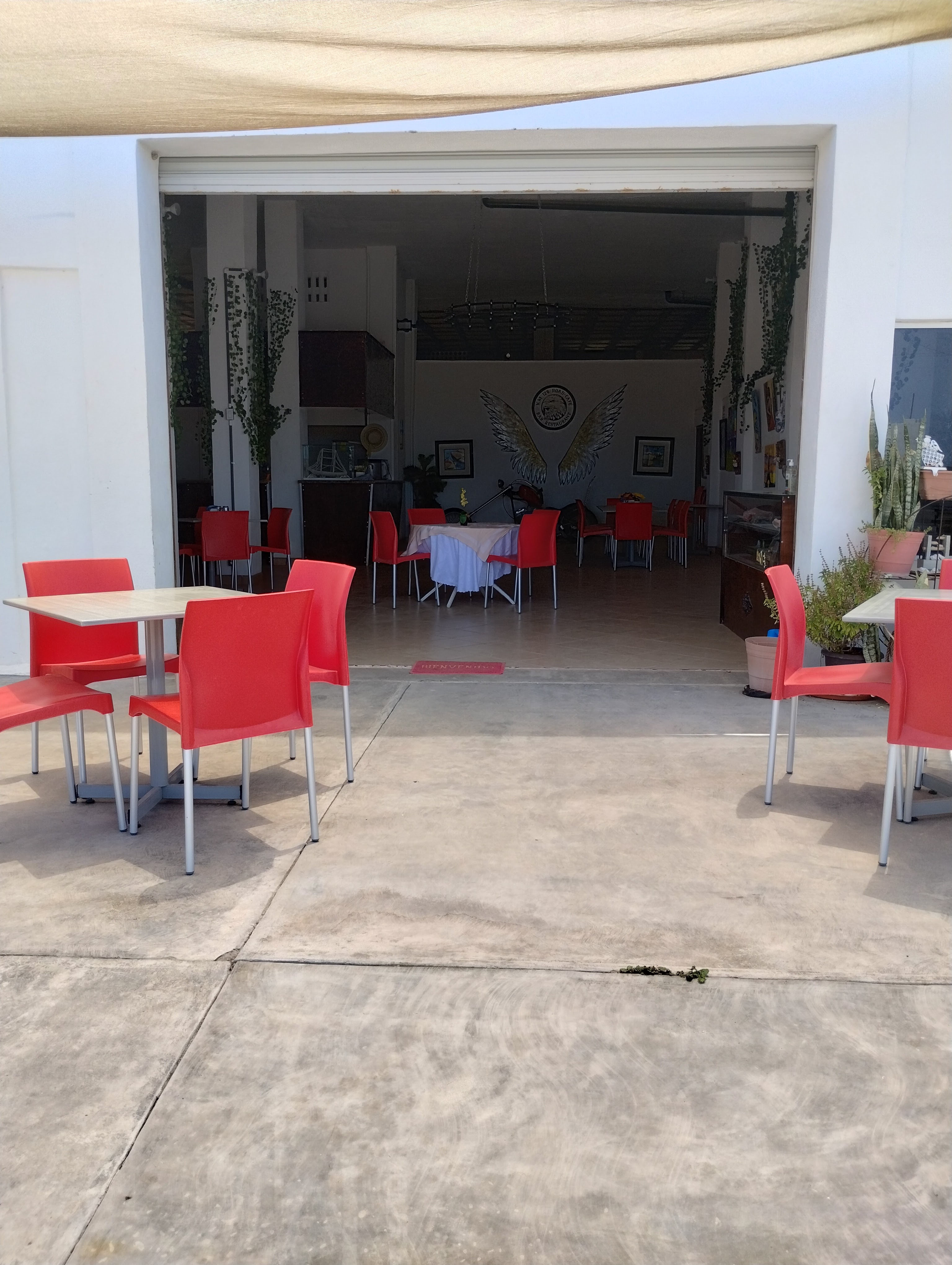 Km. 128 Harley's Bar Restaurant image 3