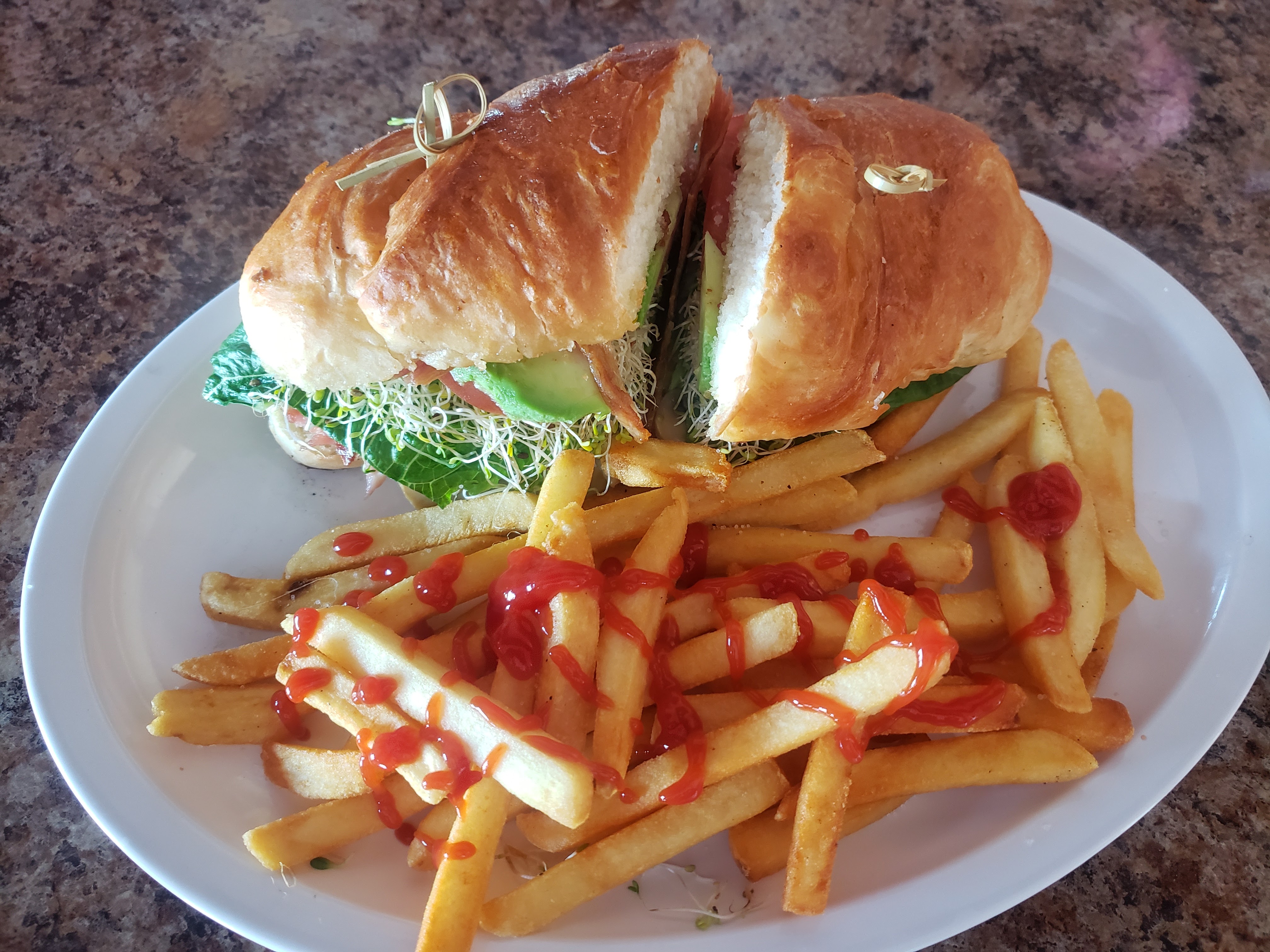 Km. 128 Harley's Bar Restaurant image 9