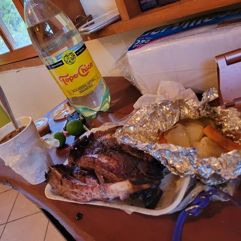 Pollos Del Castillo image 2