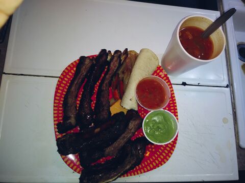 Pollos Del Castillo image 4