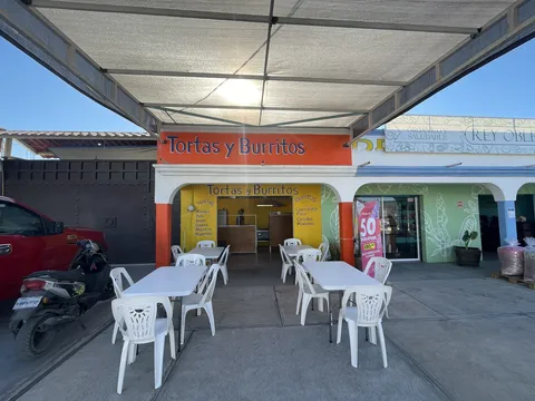 Tortas y Burritos “el crucero” image 1