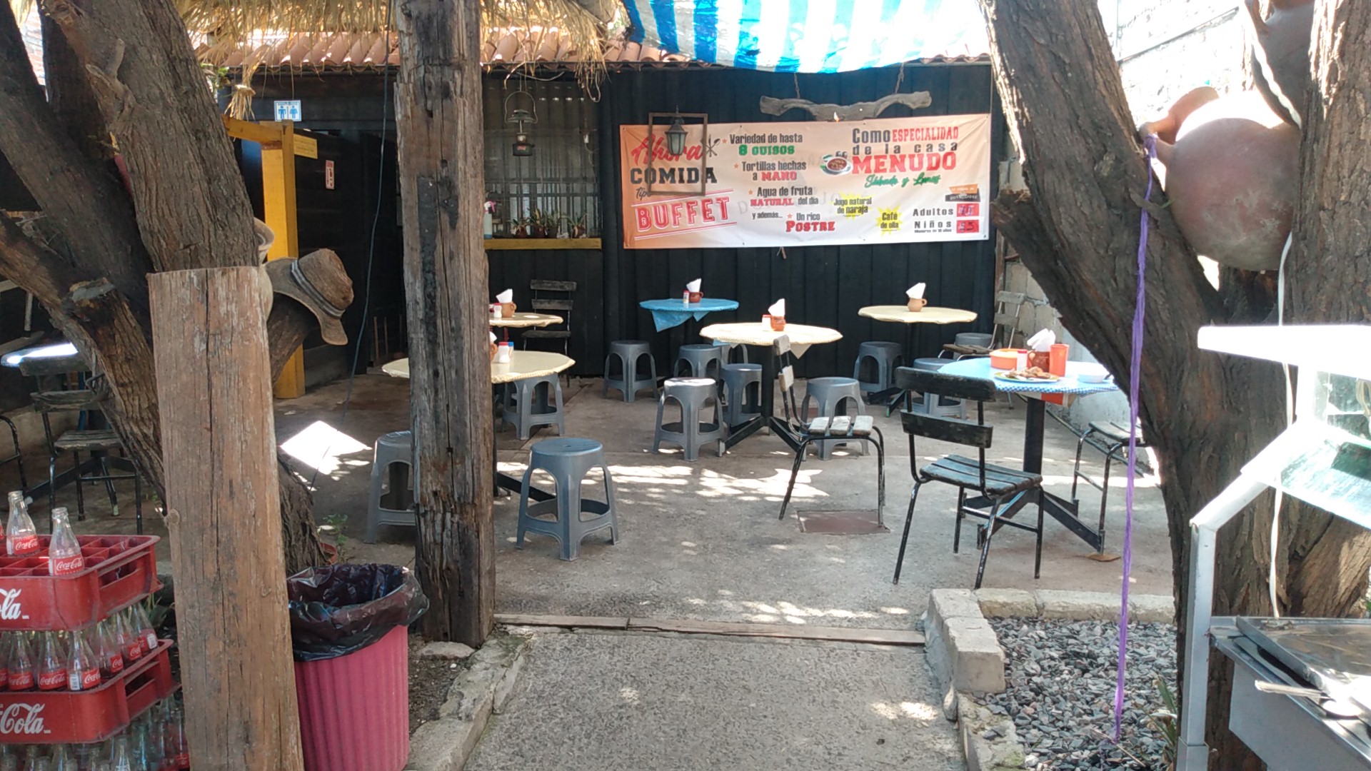 El Bisonte. Pizza y alitas image 8