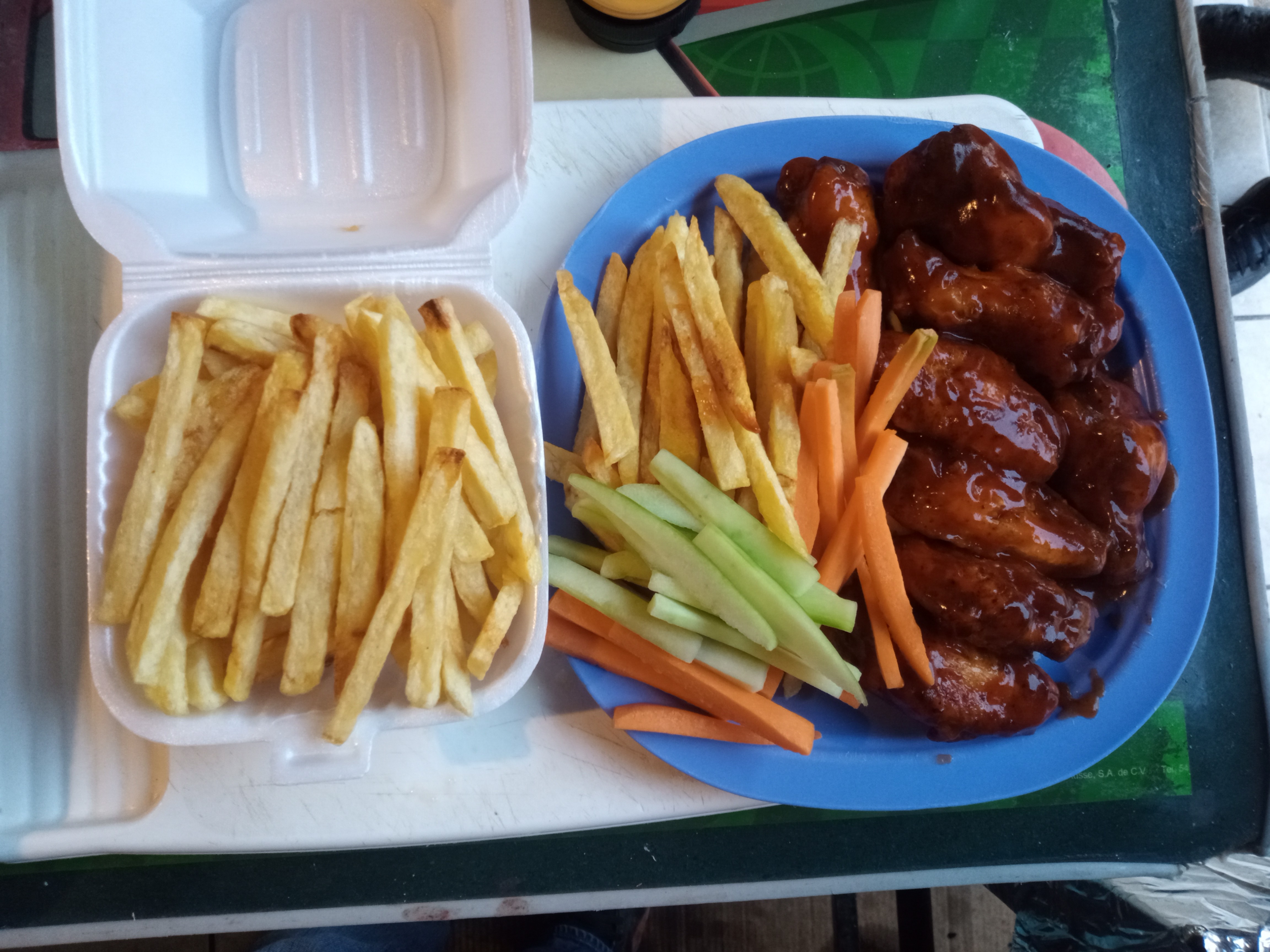 Las Alitas de Paco image 2