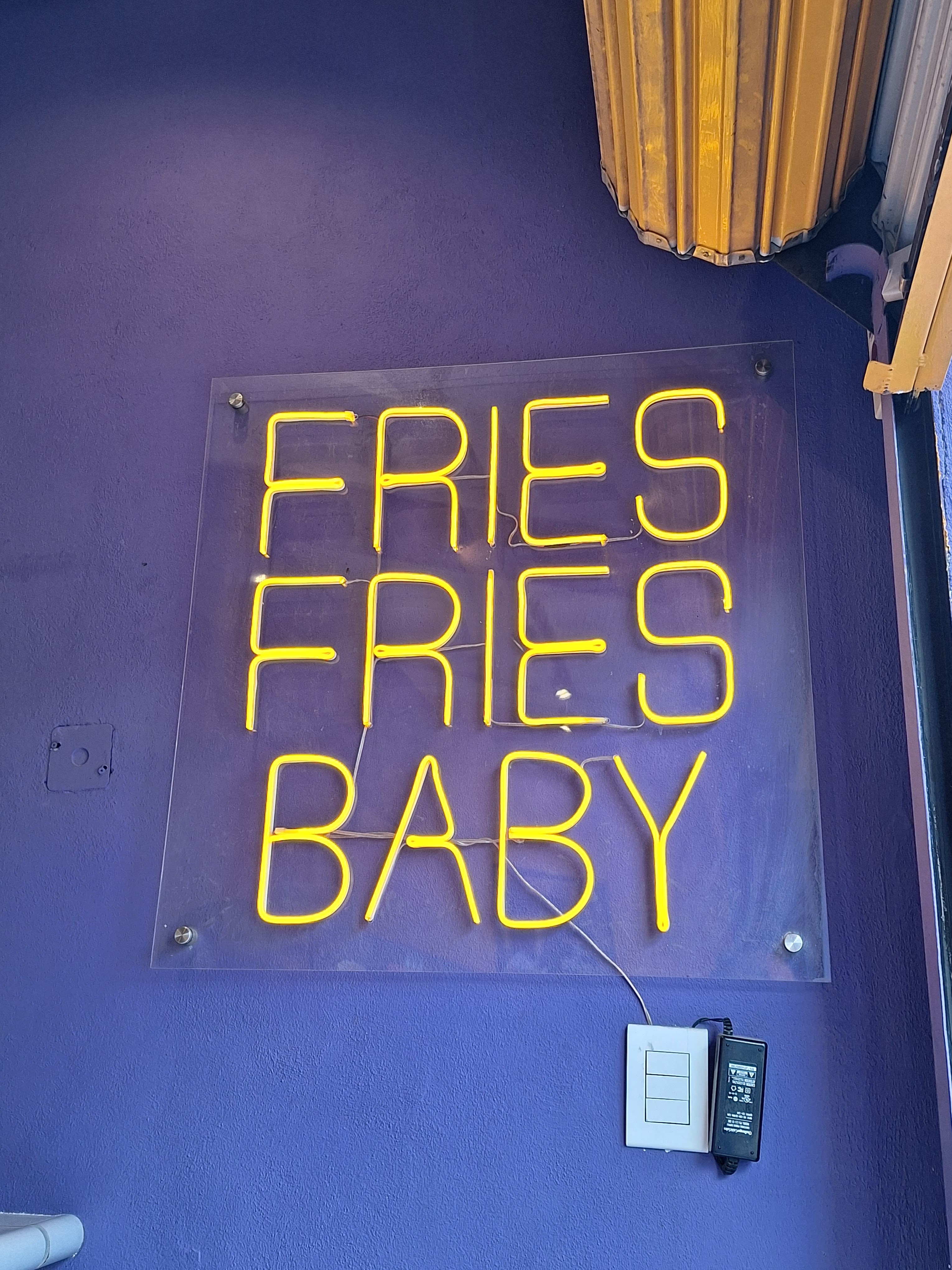 Gnomo Boneless & Fries image 4