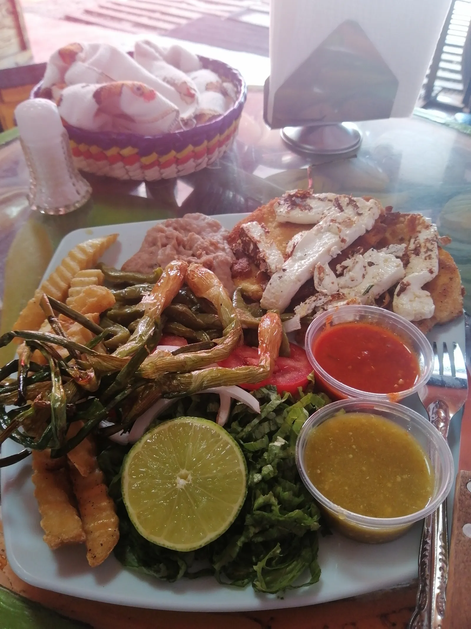 Alitas y Algo mas la patrona image 7
