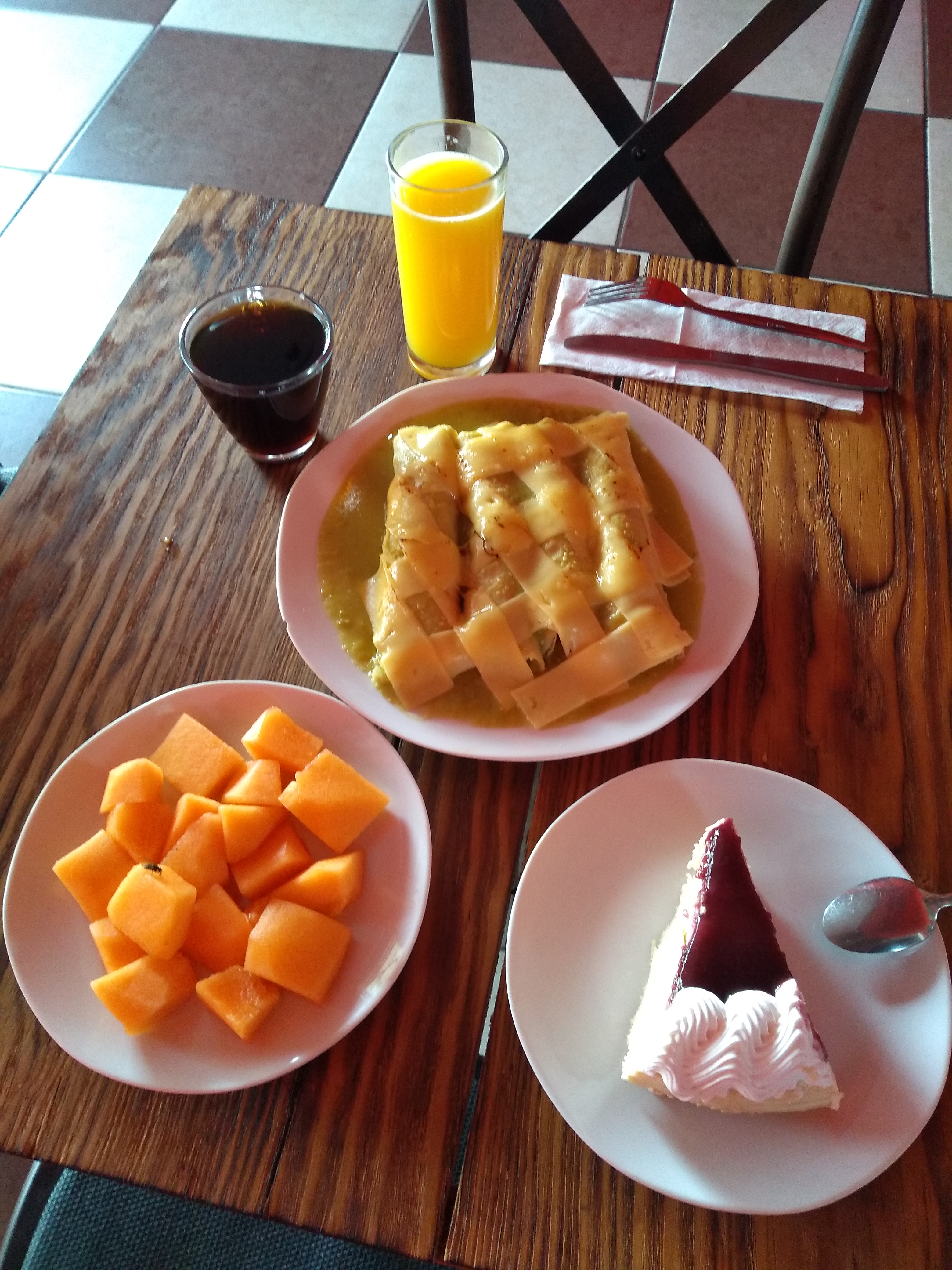 ROAD & BURGER image 9