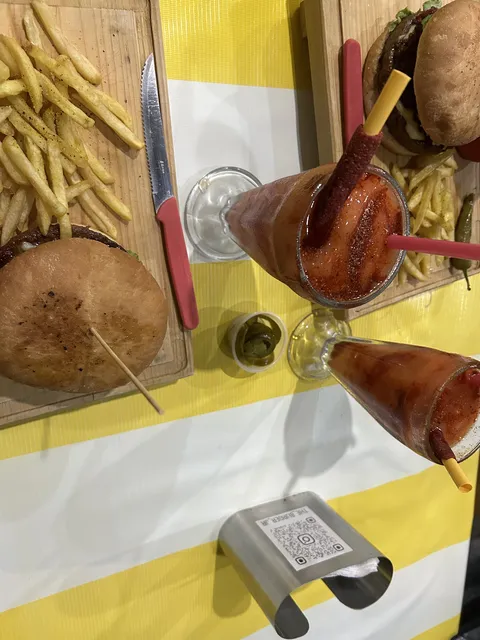 The Burger Jr image 3