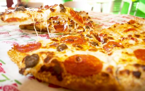 Toogino's Pizza Del Valle image 1