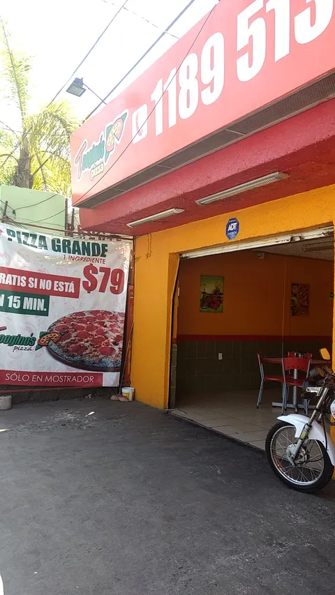 Toogino's Pizza Del Valle image 4