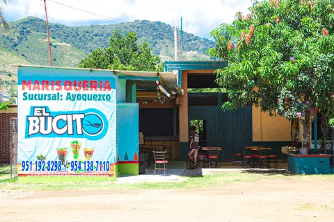 Marisqueria “El Bucito” Suc Ayoquezco image 1
