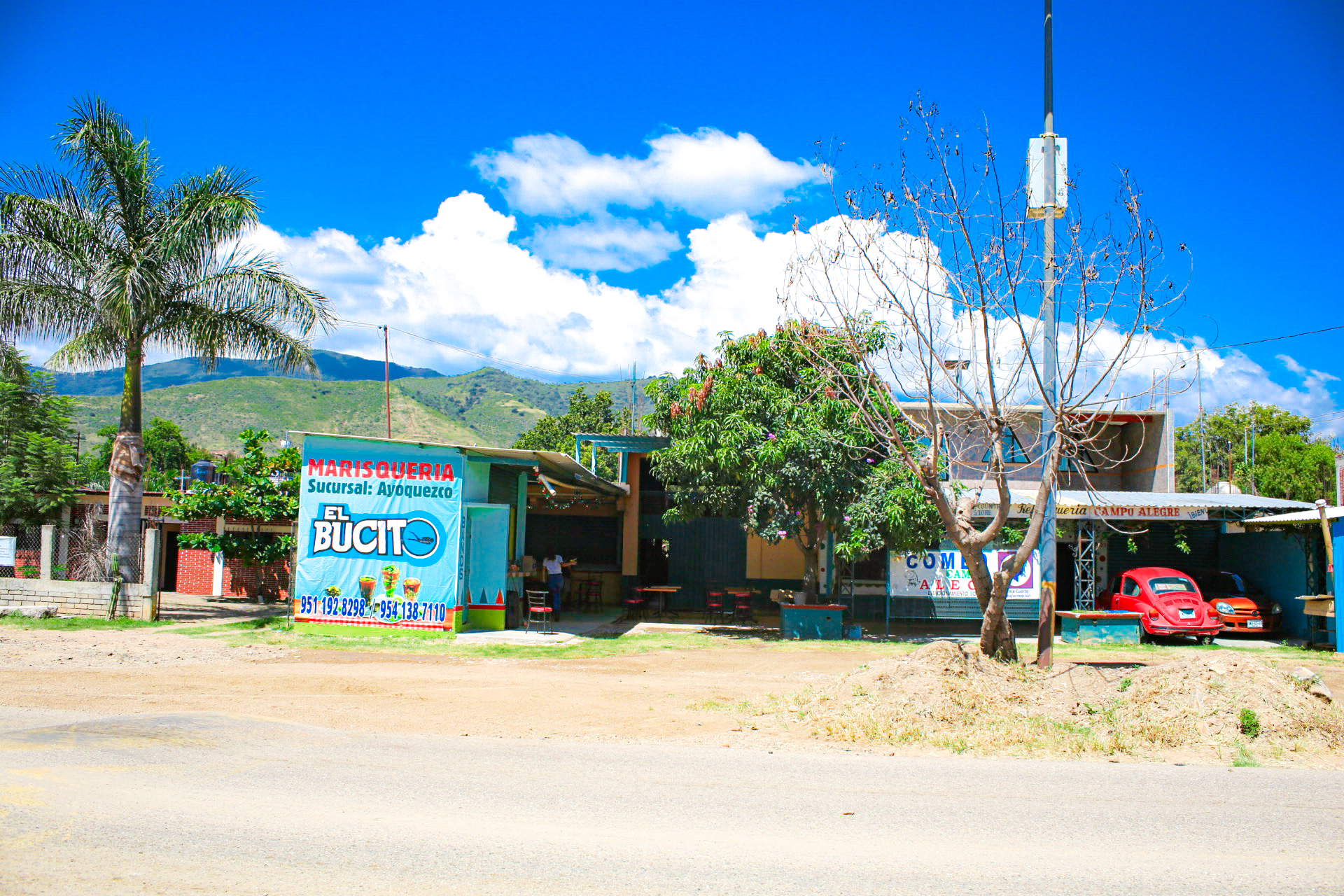 Marisqueria “El Bucito” Suc Ayoquezco image 4