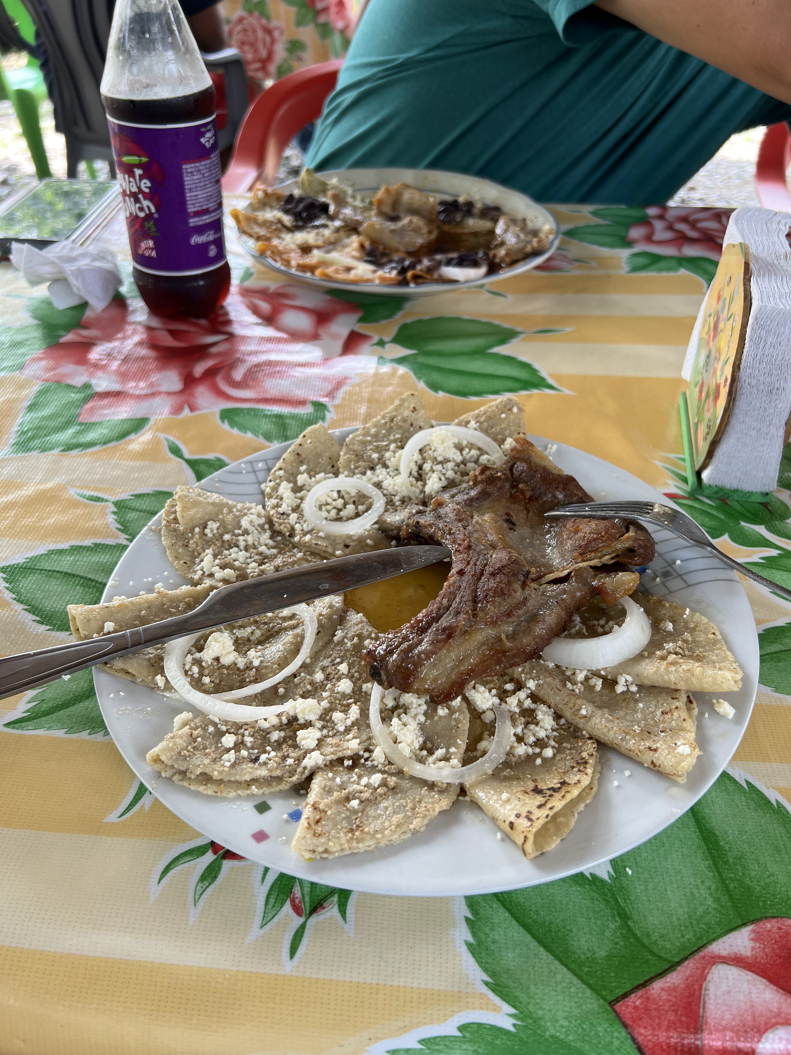 Loncheria la curva image 2