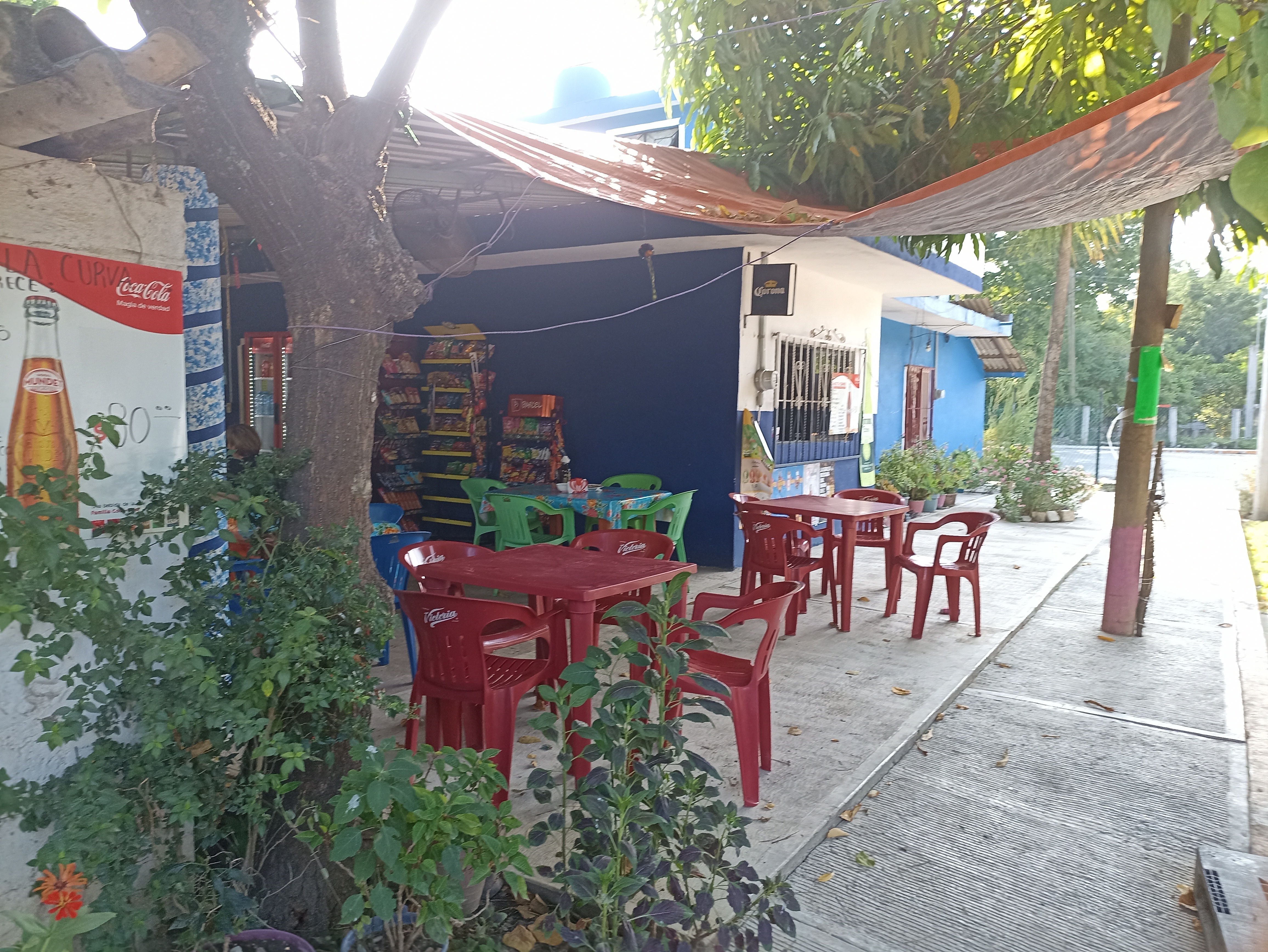 Loncheria la curva image 3