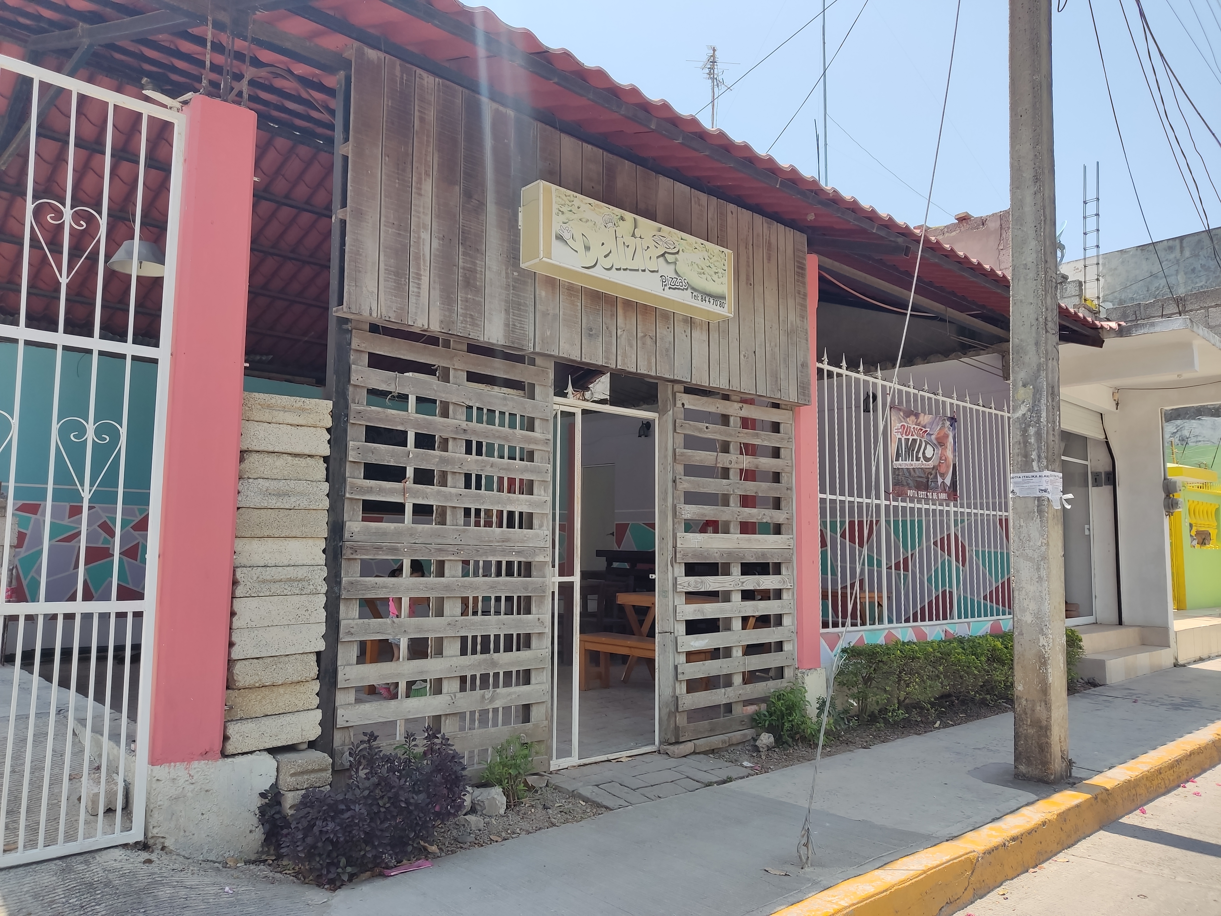 Delizia Pizza image 3