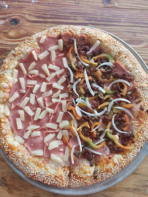 Delizia Pizza image 7
