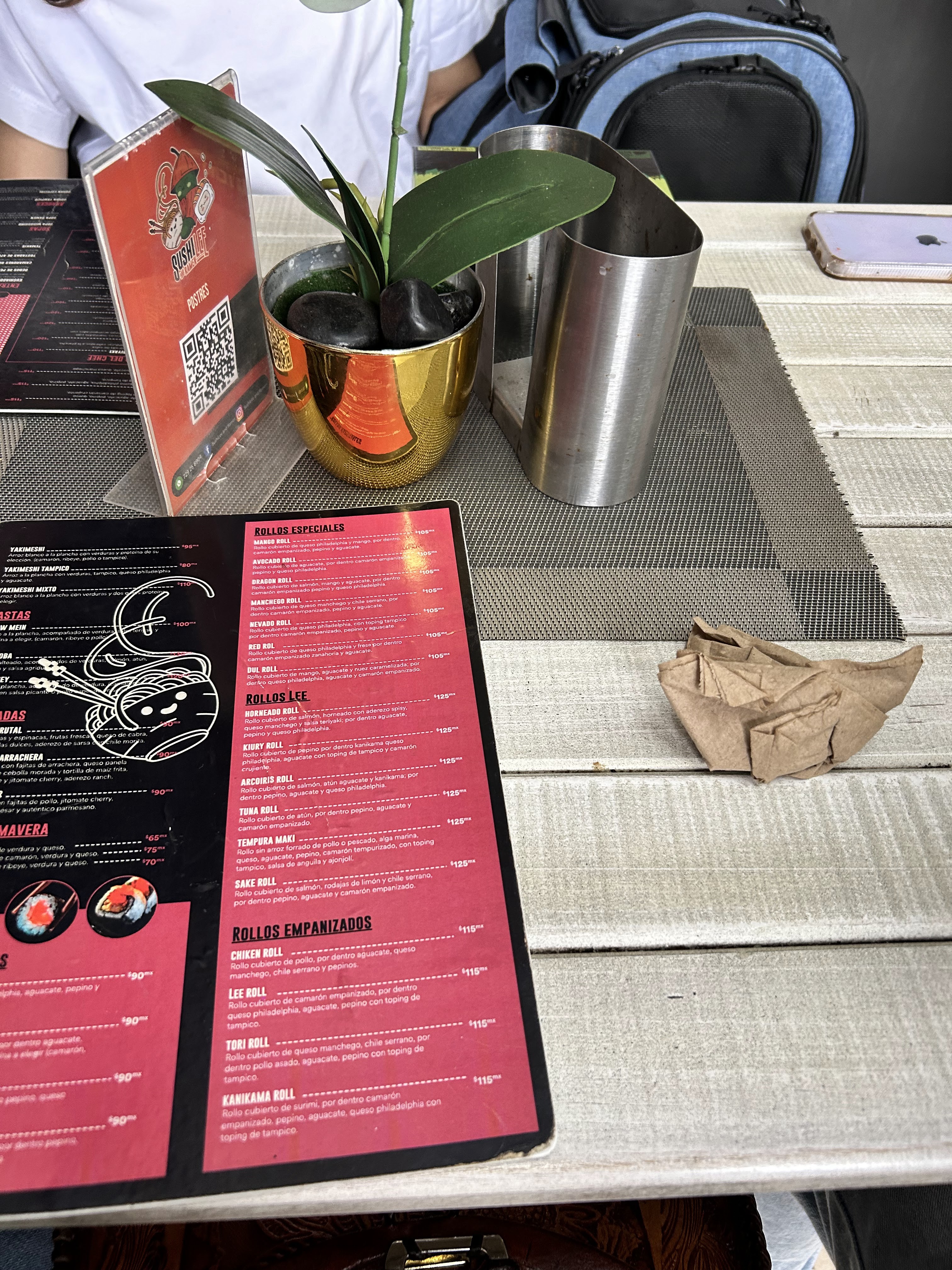 SushiLee and Ramen image 5