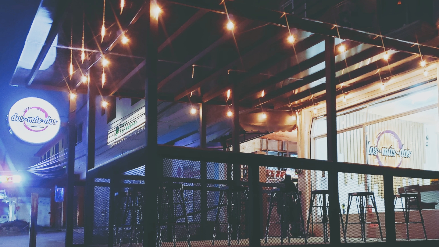 Dos Más Dos image 1