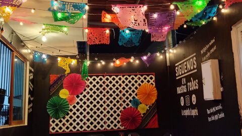 La Esquinita Taqueria image 6