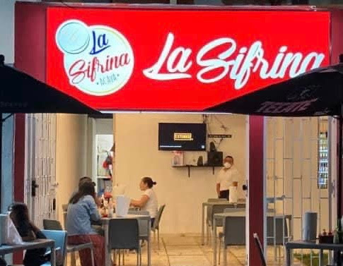 La Sifrina Acaya image 4