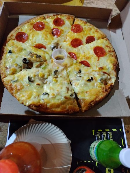 Lily's Pizza Coatza image 5