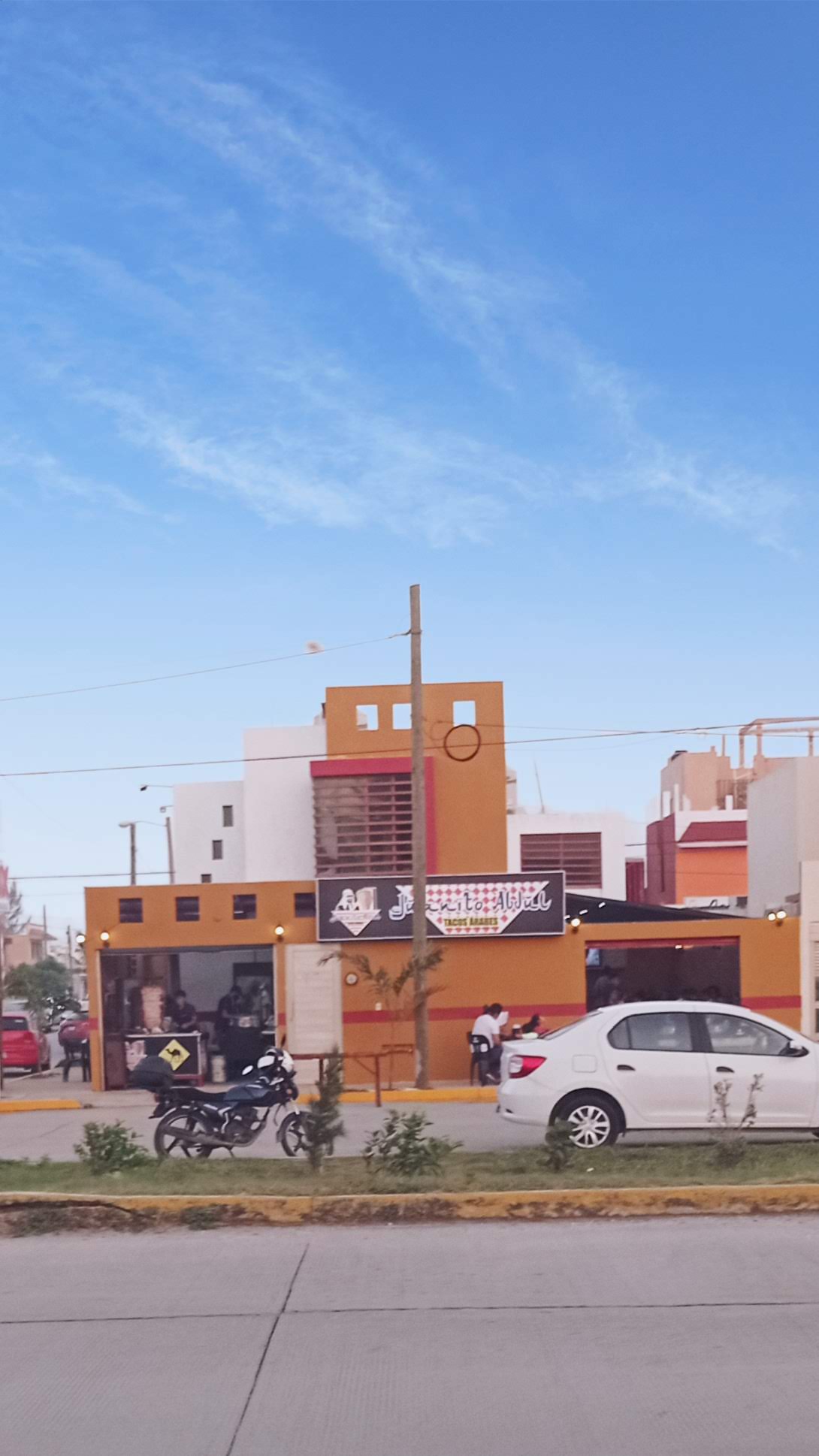 Juanito Abdul Sucursal Poniente image 10