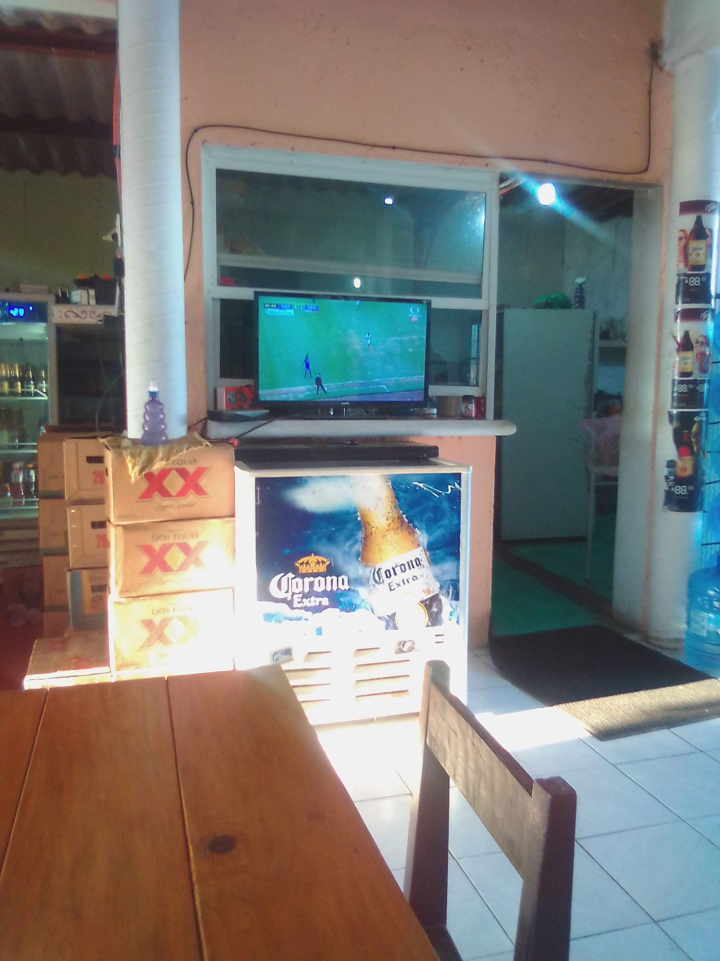 Rocka partida snack y billar image 8