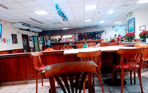 Café Selecto image 3