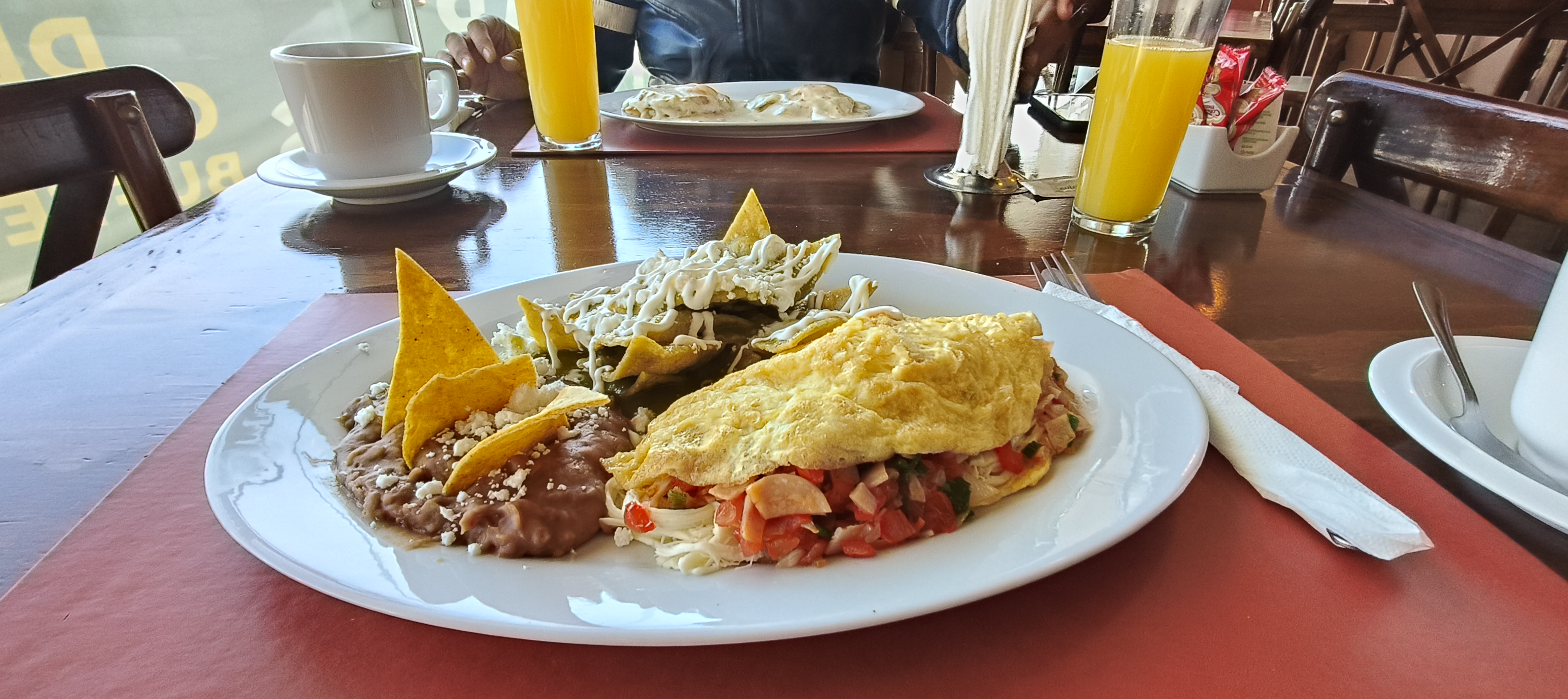 El Oasis Restaurante Querétaro image 2