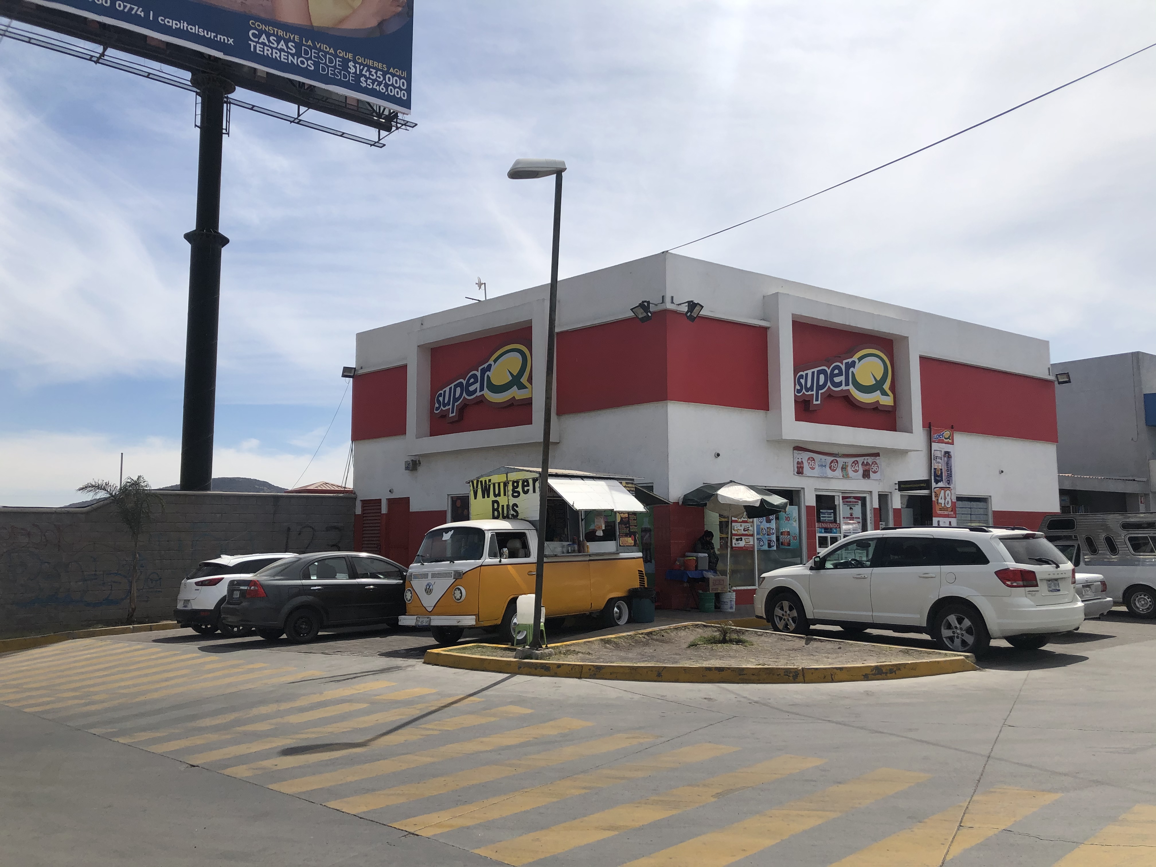 La Combi Burger image 1