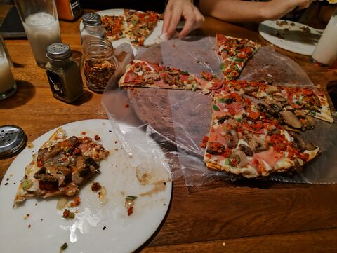 Di Bari Pizzería image 2