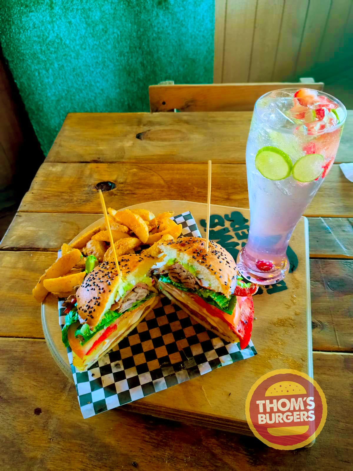 Thom's burgers image 1