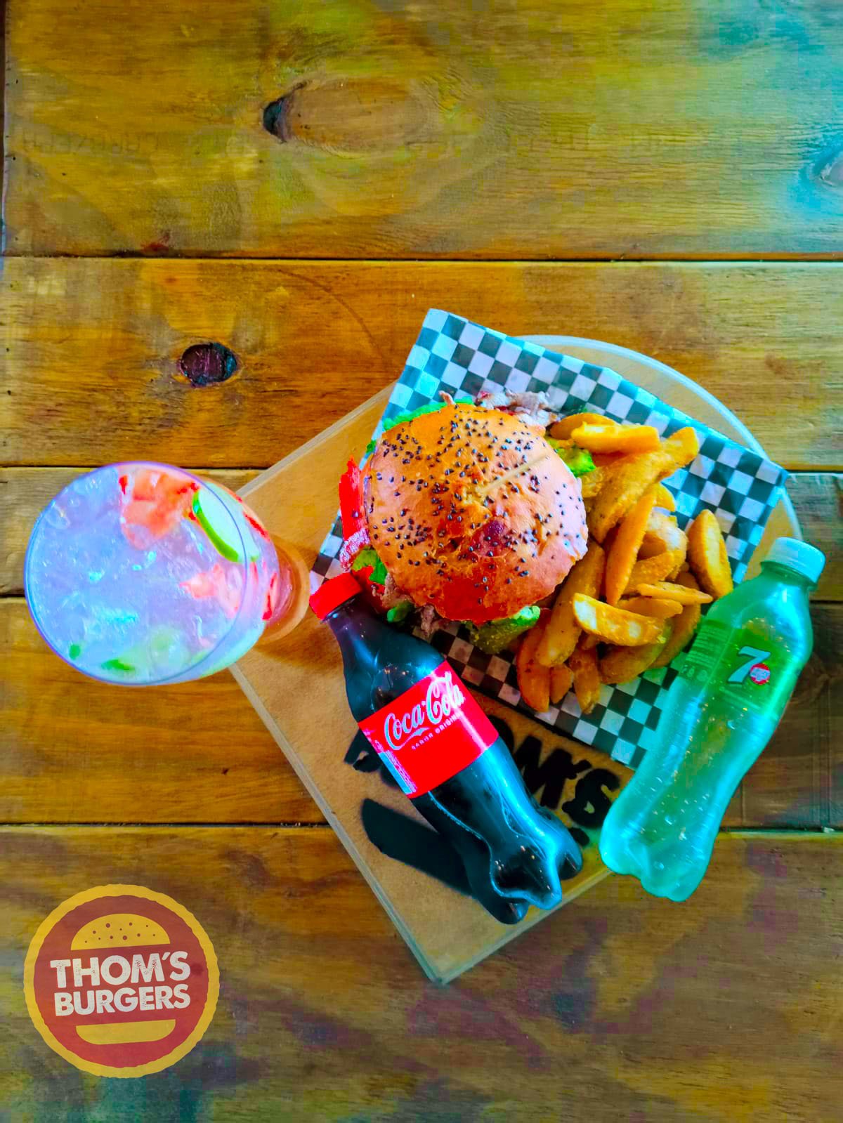 Thom's burgers image 2