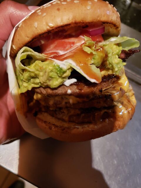 La burger image 4