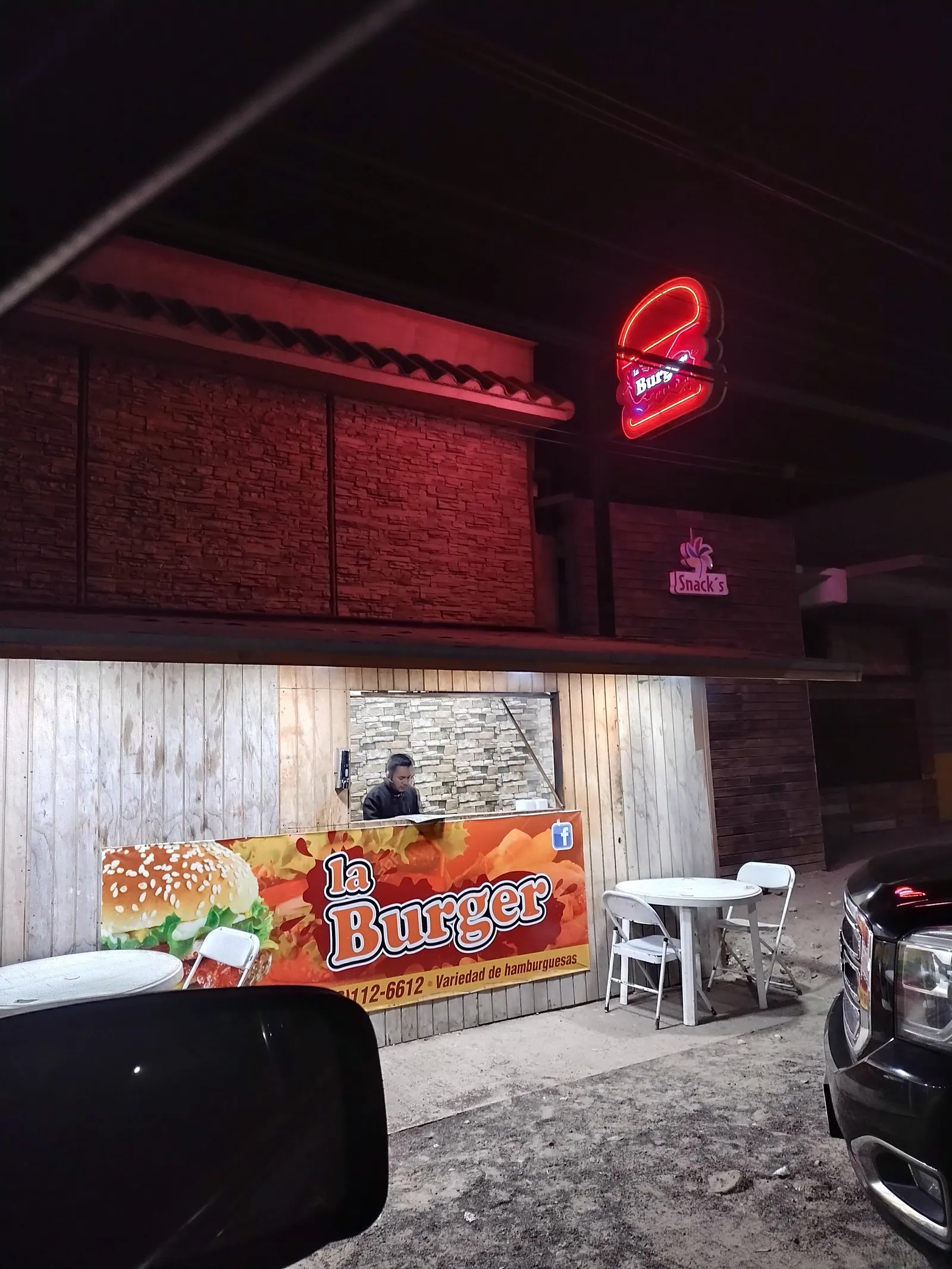 La burger image 7