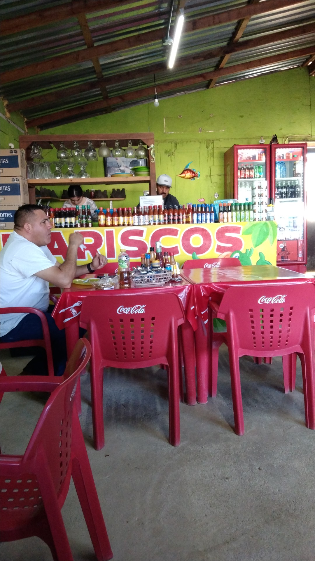 Mariscos el perico image 5