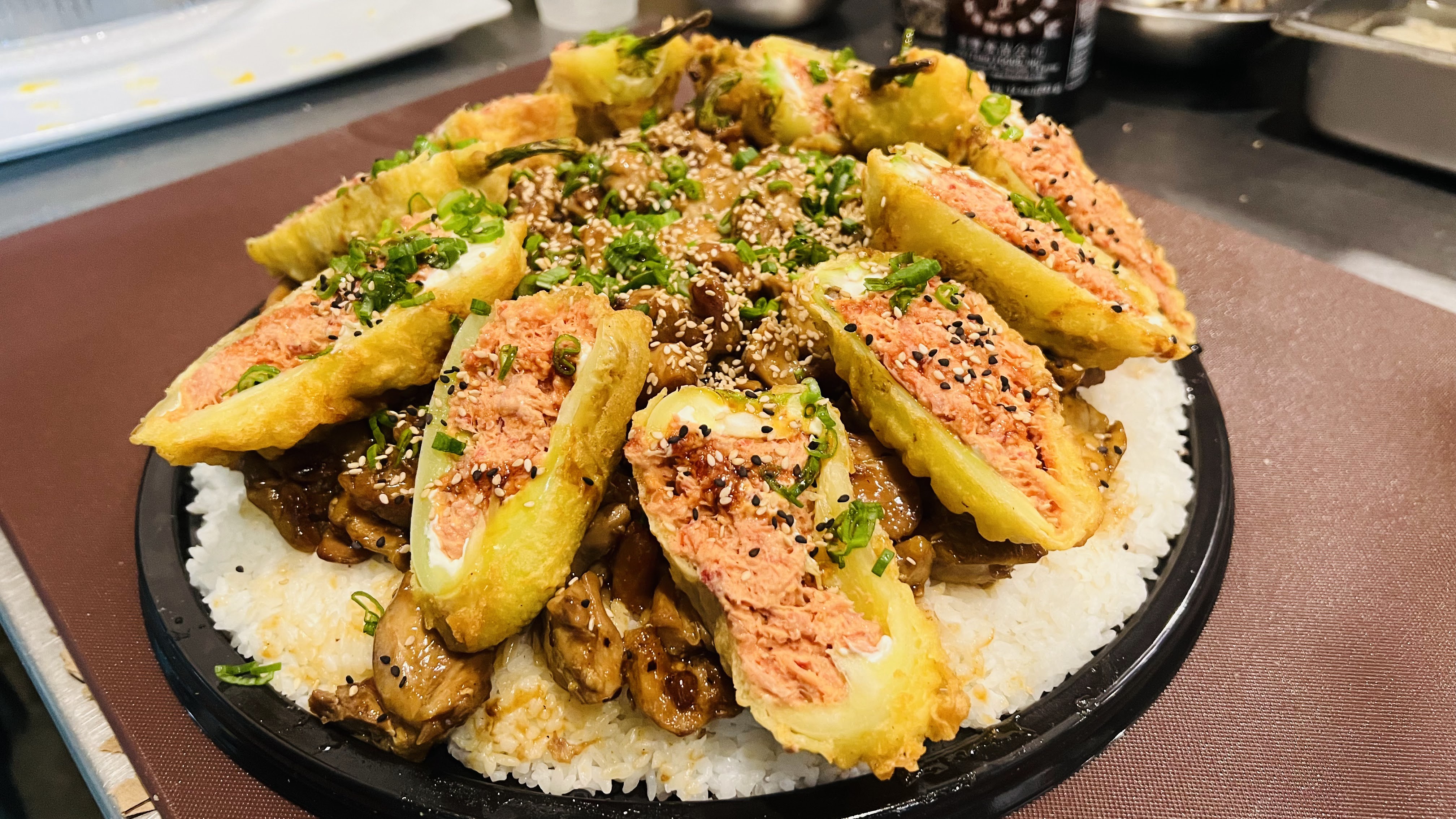 Kazoku Sushi y teriyaki image 8