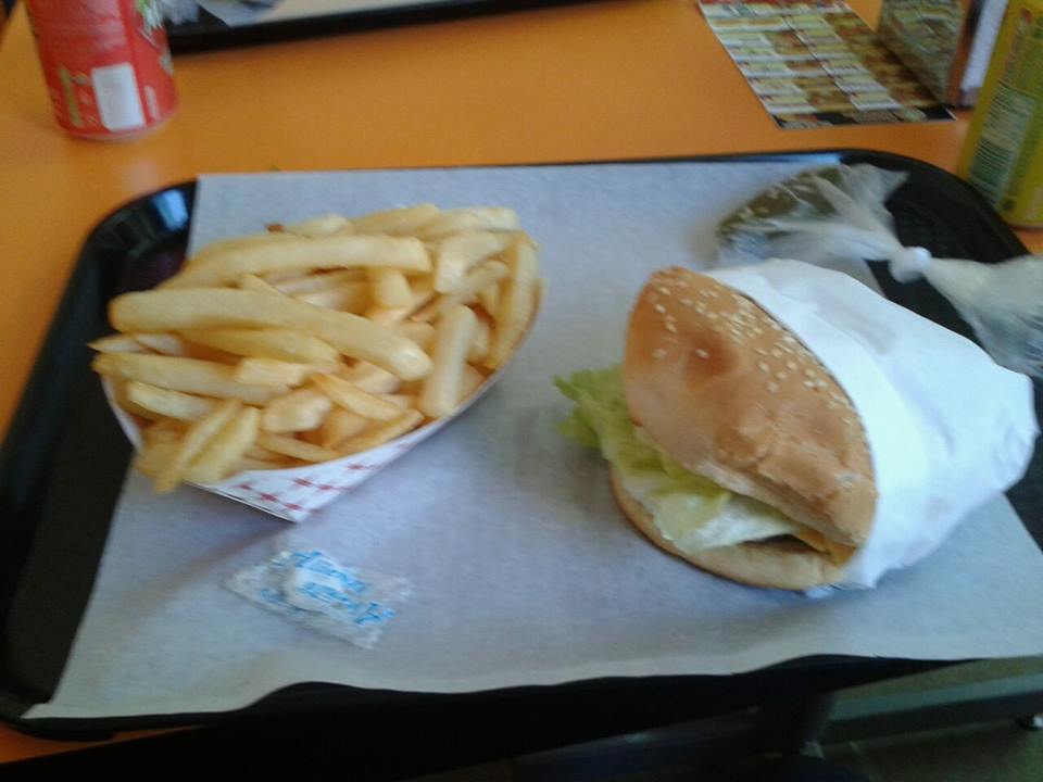 Happy Burguer image 6