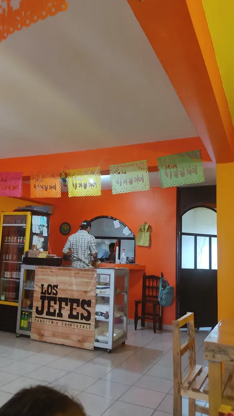 LOS JEFES image 1
