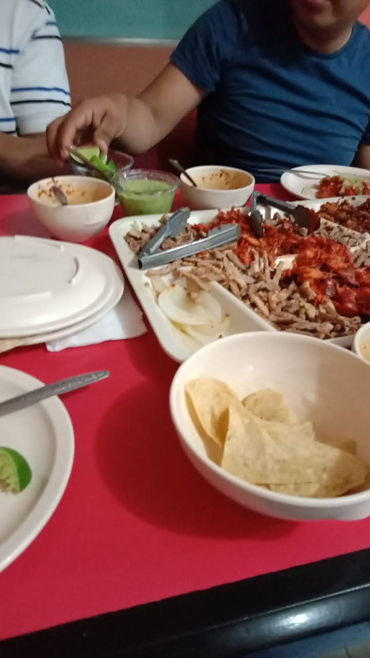 Taqueria El Fogon image 2
