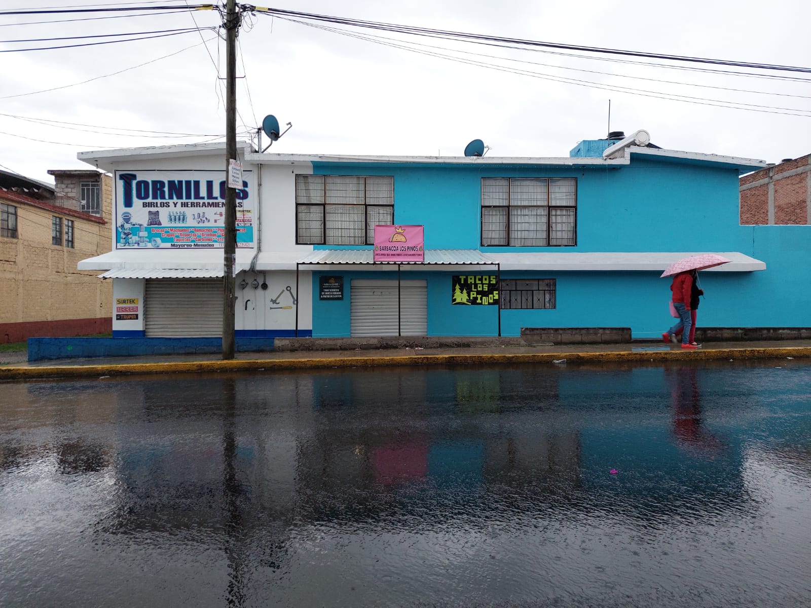 Taqueria "Los pinos" image 4