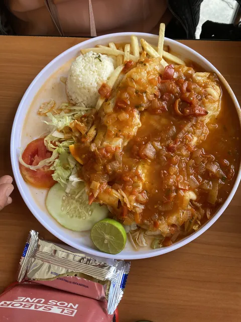 Mariscos Mares image 4