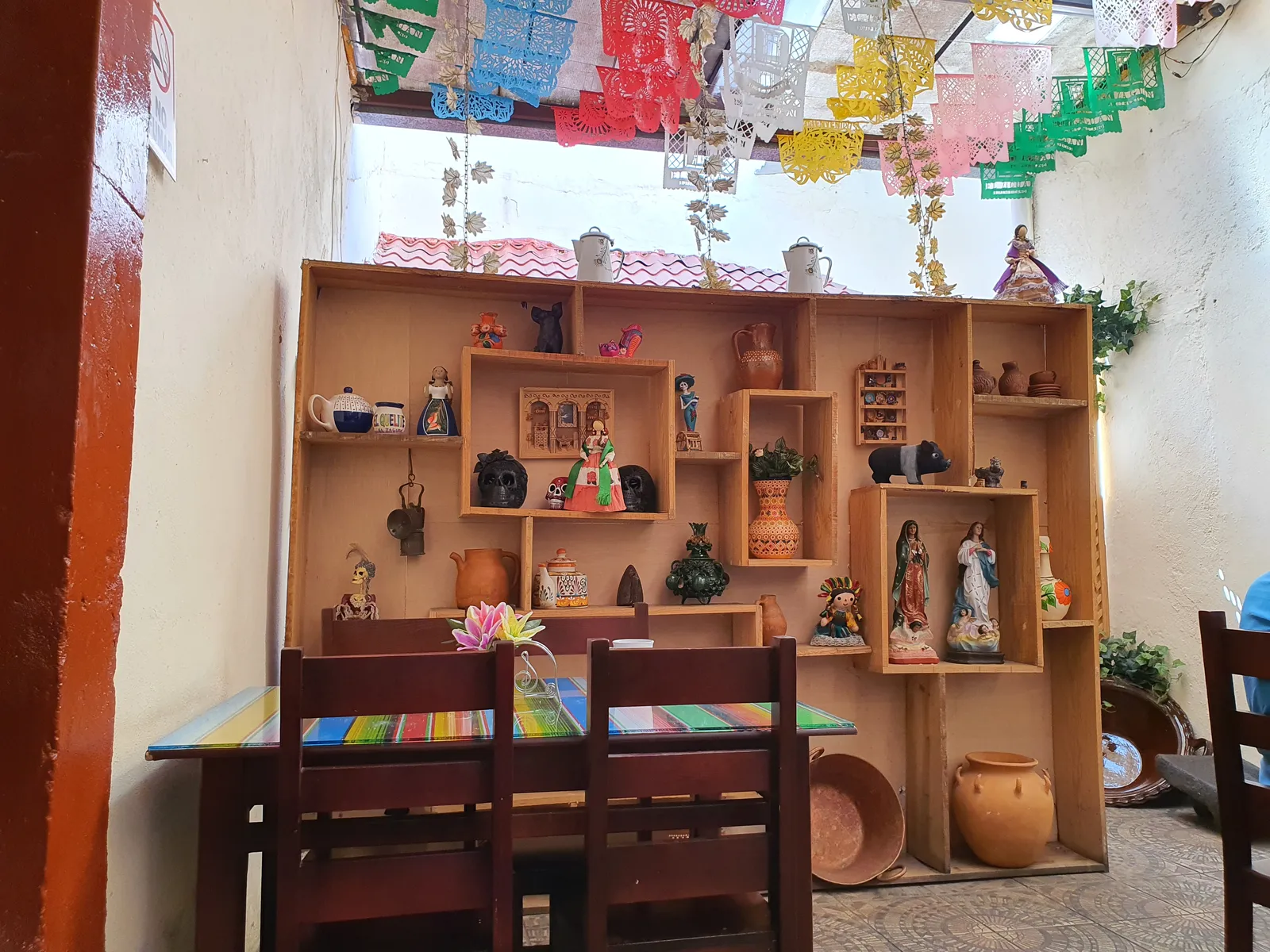 El Zaguan image 9