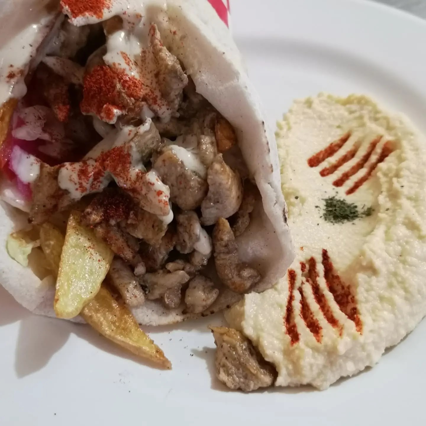 Fenicia Lebanese Restaurant image 5