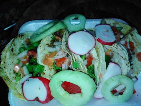 Taqueria y Antojitos "Chapis" image 2